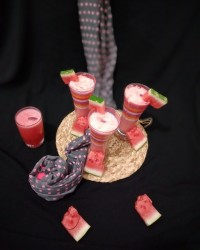 اسموتی هندوانه و بستنی وانیلی