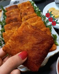 اینم لقمه مرغ سوخاری. من