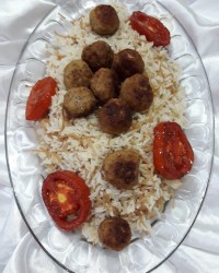 رشته پلو با گوشت قلقلی