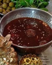 فسنجان با کوفته قل قلی
