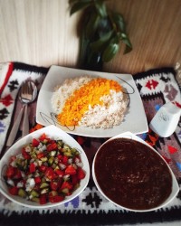 خورش فسنجون با مرغ