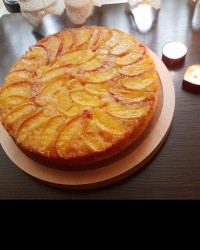 کیک برگردان هلو