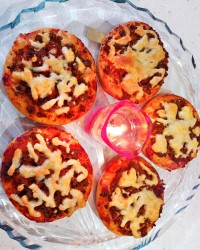 اینم مینی پیتزاهای من....جای همگی دوستان سبز،?