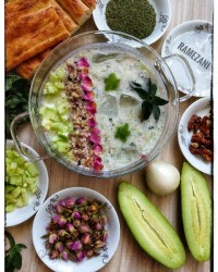 آب دوغ خیار
