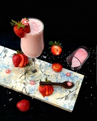 آیس پک توت فرنگی و انبه