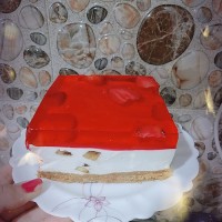 چیزکیک توت فرنگی جان