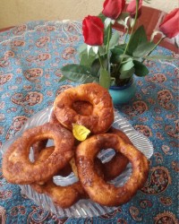 دونات با خمیر هزار.کاره???