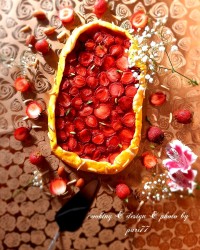 گلت توت فرنگی