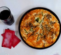 پیتزا مرغ و قارچ