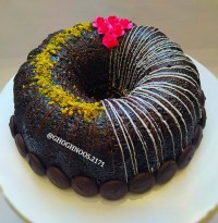 کیک خیس شکلاتی با سس مخصوص کارات