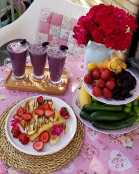 میلک_شیک_شاه_توت وافل