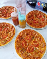 پیتزا پپرونى