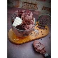 بستنی شکلاتی