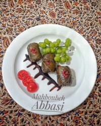 دلمه برگ مو با رب انار