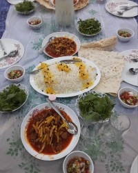 سلام دوستان گلم اینم ازشام امشب من برای مهمون های عزیزم