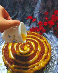 کیک ادویه دار کشمشی