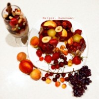 ژله و ترکیب میوه های بهاری