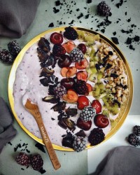 Banana Blackberry Smoothie Bowl