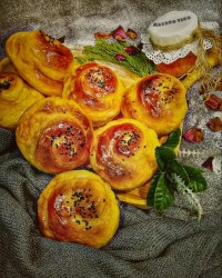 نان صبحانه و عصرانه