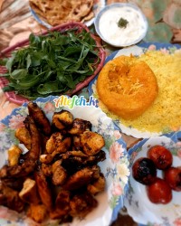 کباب و جوجه کباب با پلوی زعفرونی و ته دیگ خوشمزه