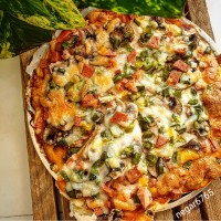 پیتزا (سوسیس وقارچ)