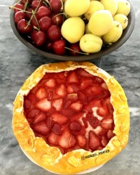 گلت توت فرنگی