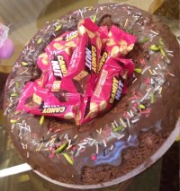 دونات، تدارکات روز دختر