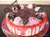 کیک خامه ای روز دختر