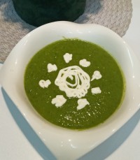 سوپ اسفناج و کدو سبز