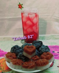 شربت گل محمدی، یخ قالبی خاکشیر وتخم شربتی