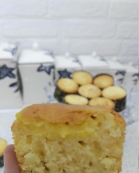 کاپ کیک ماست با مغز کرمفیل عسلی