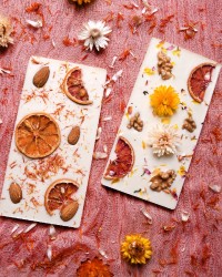 شکلات تخته ای مغز دار