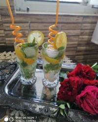 شربت لیمو نعنا و سالاد الویه