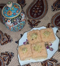 کیک شنی با شیر عسلی خونگی