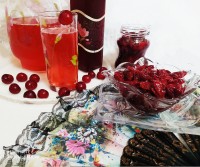 شربت ومربای آلبالو