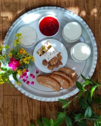 صبحانه ای بطعم مربای توت فرنگی..