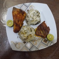 شوید پلو با ماهی سرخ شده