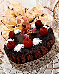 با تاخیر کیک سالگرد عروسی