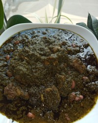 قرمه سبزی نهار خوشمزه ما جاتون سبز دوستان ممنون از