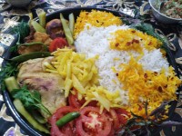 بعد مدتی با اکبر جوجه اومدم مرصی پاپی