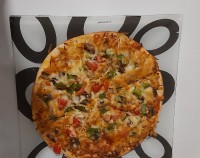 پیتزای مرغ وقارچ