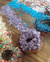 مینی دونات وپیراشکی