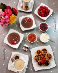 فرنی موز شکلاتی