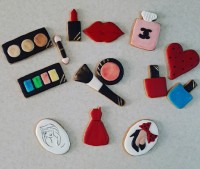 کوکی،کار برای روز دختر بوده البته با تاخیر گذاشتم