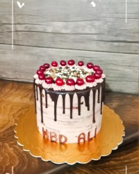 کیک تولد سفارش یکی از عزیزان