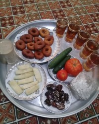 سینی فاتحه واسه بابابزرگم...