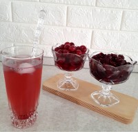 شربت مربا و ترشی آلبالو