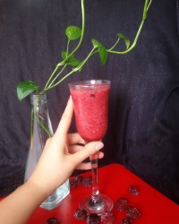 اسموتی شاه توت