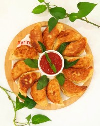 پیراشکی مرغ و قارچ