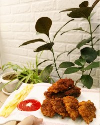 کتف سوخاری و شنیسل مرغ